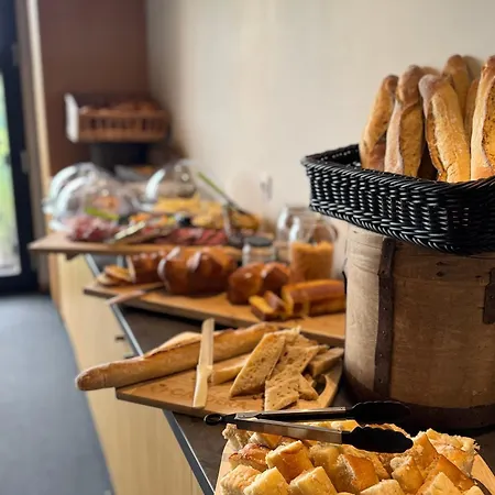 Caldera Et Activites D'altitude * Saint-Projet-de-Salers